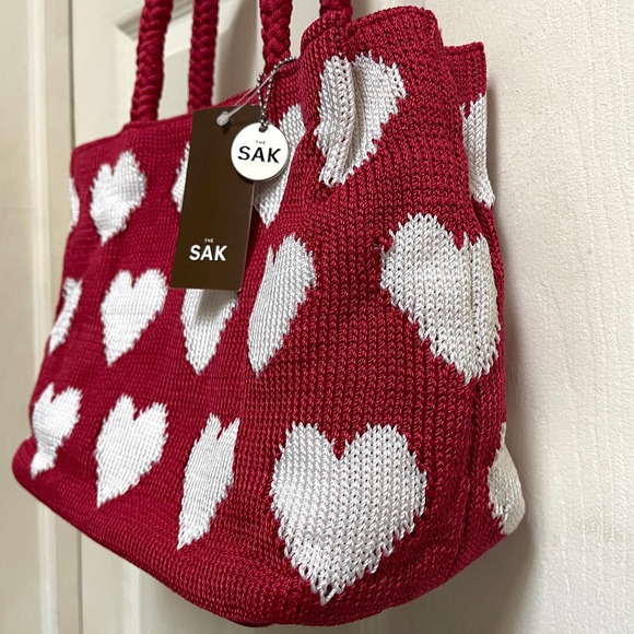 The Sak red crochet handbag with white hearts - Picture 4 of 12